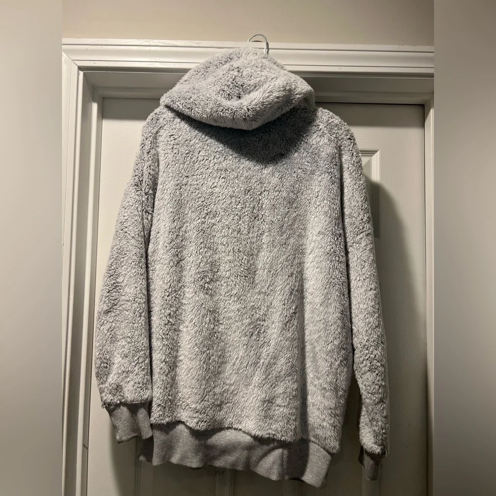 Aerie Women's Sherpa Sz Small “Oversized” Full Zip Hooded Jacket Gray Faux Fur - Picture 9 of 12